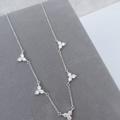 Colar Pétalas Zircônias