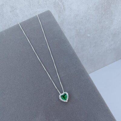 Colar Coração Cravejado Verde