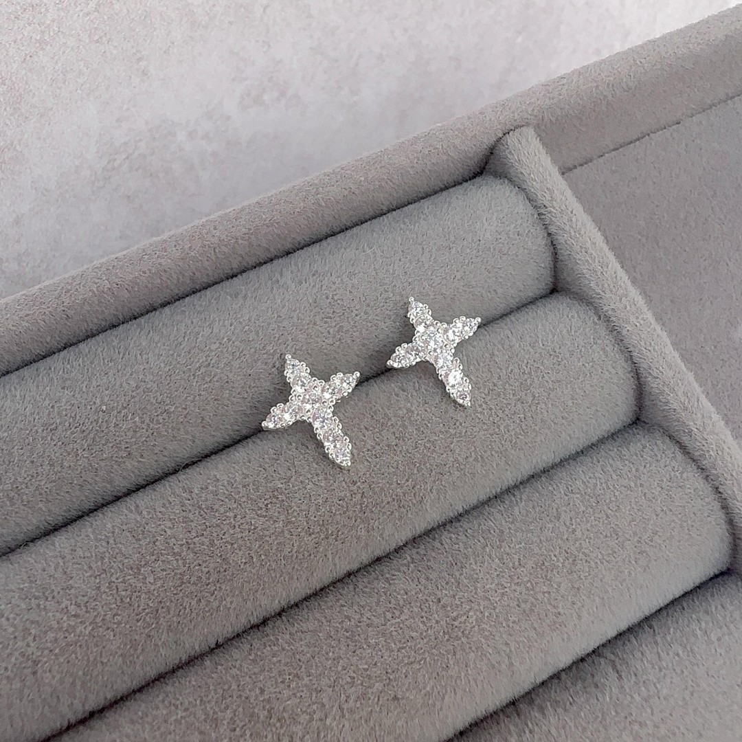 Brinco Cruz Cravejado