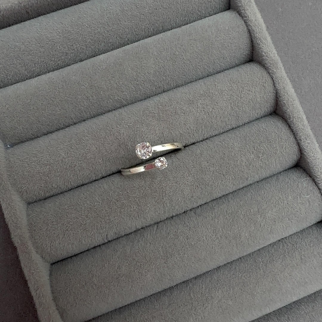 Anel Zircônias Regulável