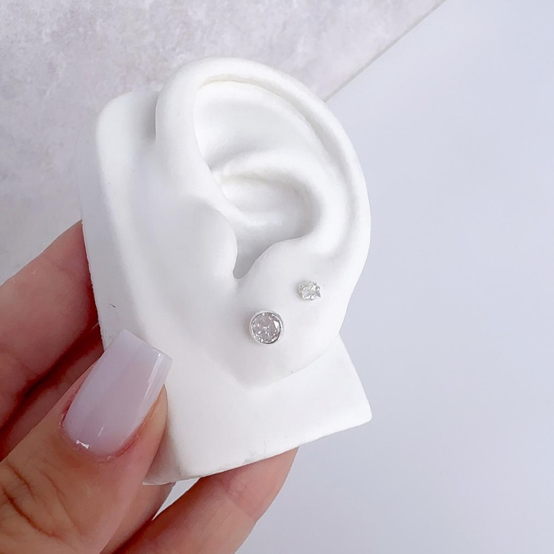 Brinco Ponto de Luz Redondo